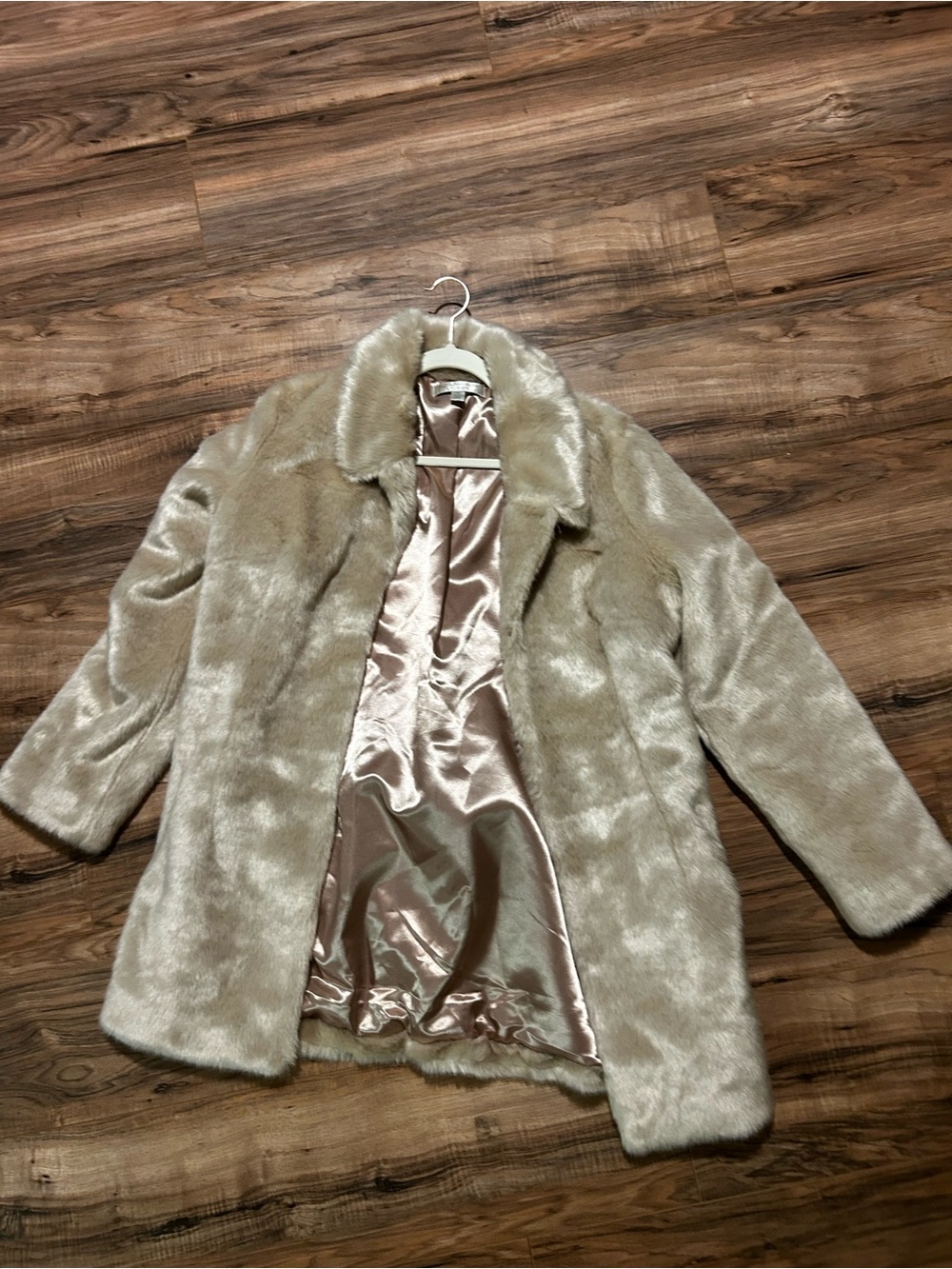LC Lauren Conrad Limited Edition Runway Collection Cream Faux Fur Teddy Jacket
